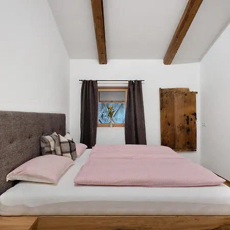 Herzleierhof Фермерский дом *